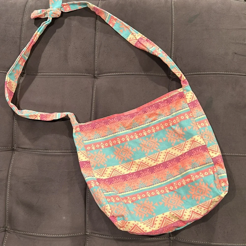 Large Multicolor Pastel Aztec Pattern Shoulder Bag - Picture 1 of 15